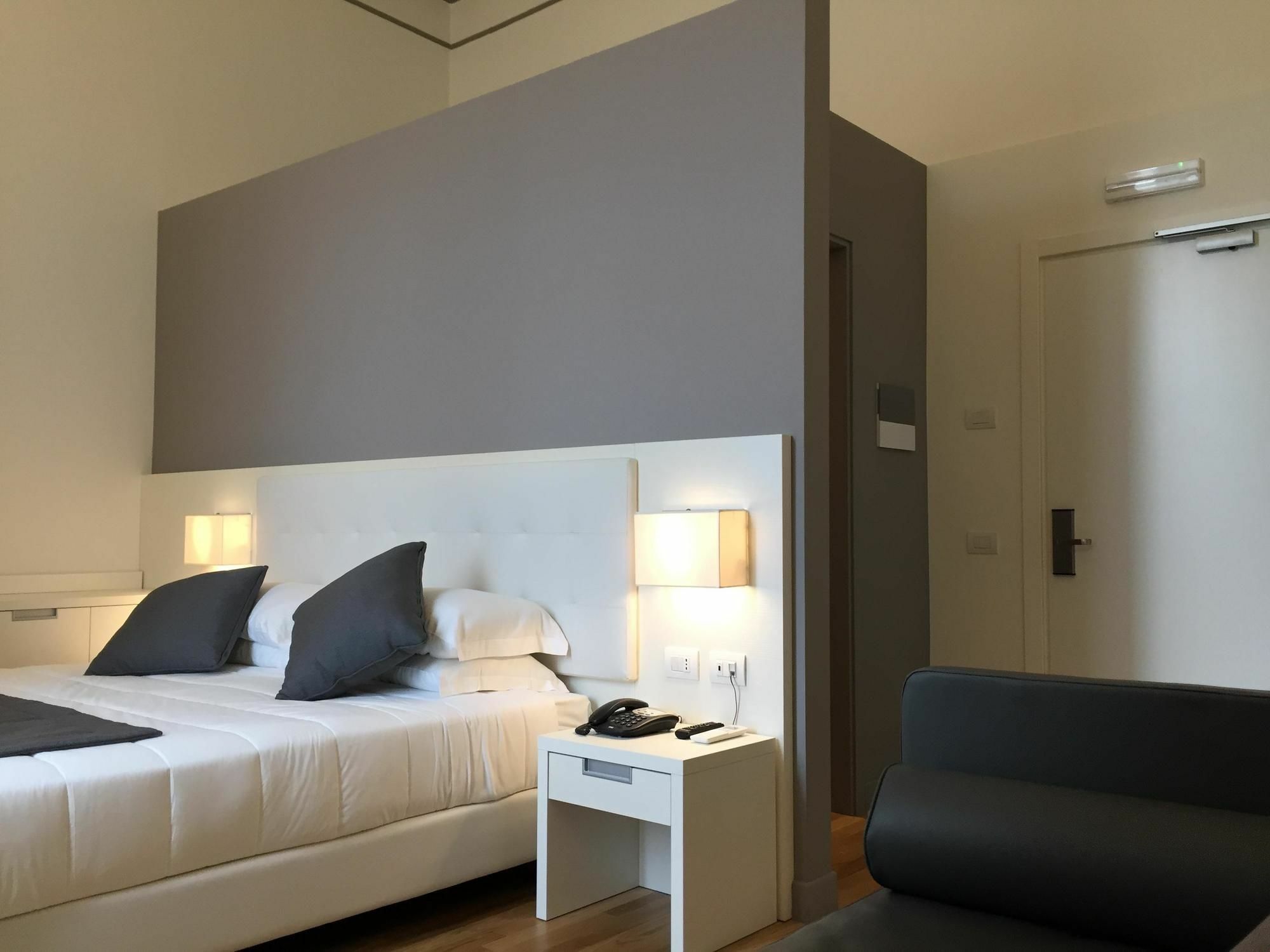 Numero 21 Luxury Guest House Rome Bagian luar foto